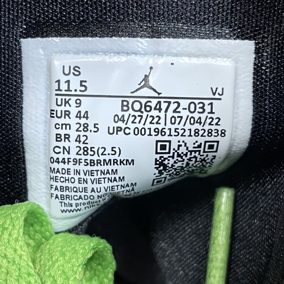 Air Jordan 1 Mid Retro Altitude Green BQ6472-031 WMNS Black - Picture 9 of 11